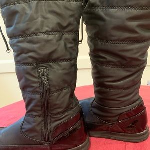 Totes waterproof rain/snow boots.